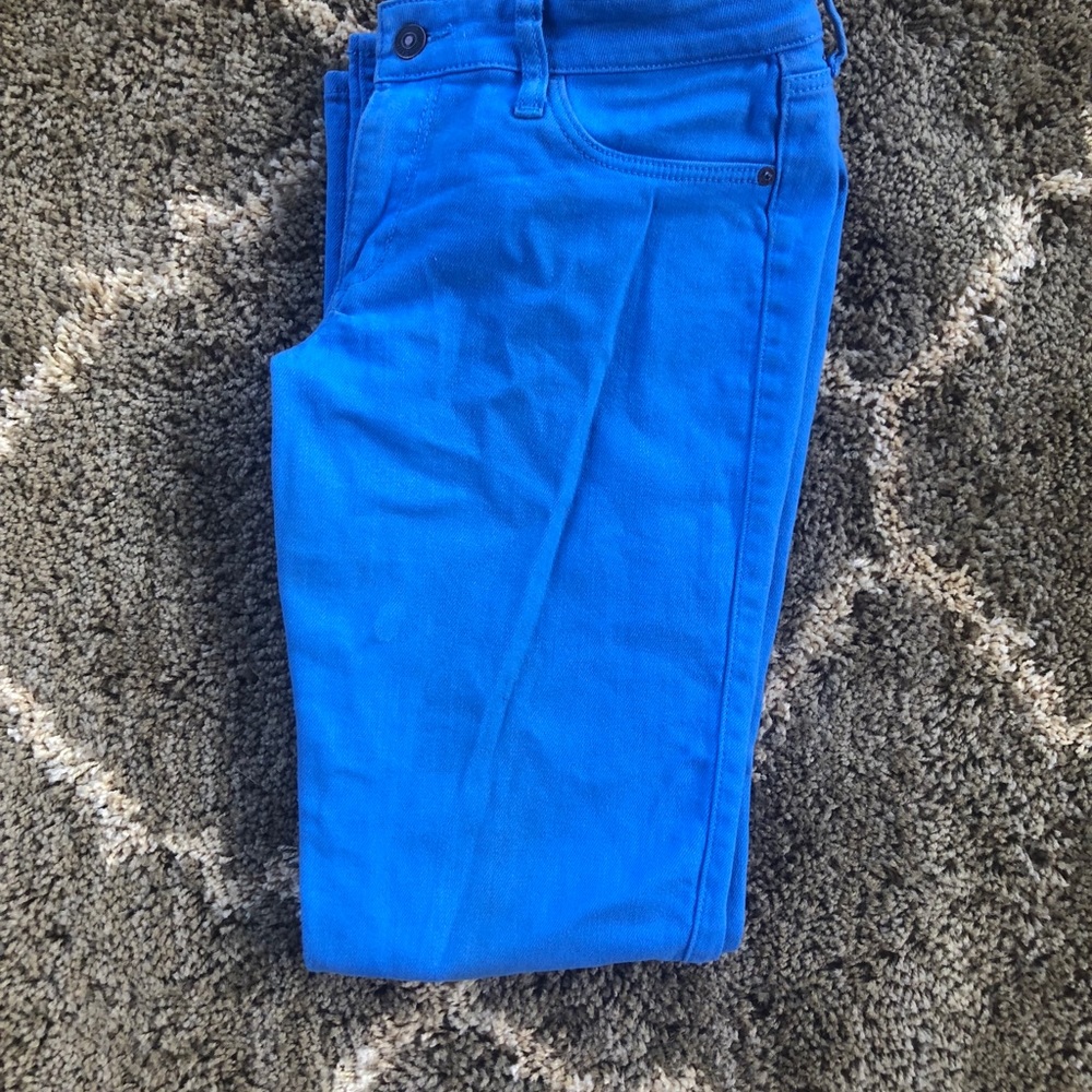 Blue Jeans - Picture 3 of 3